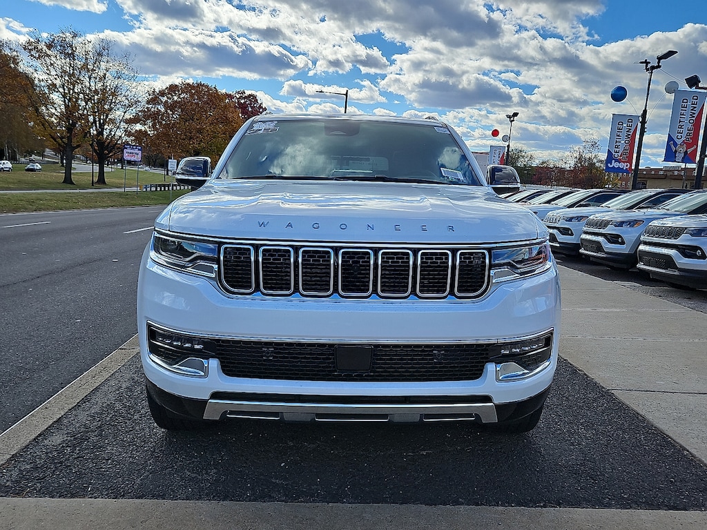 New 2025 Jeep Wagoneer SERIES III 4X4 Sport Utility