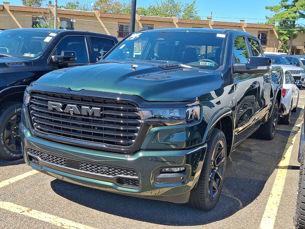 New 2027 Ram 1500 LARAMIE CREW CAB 4X4 5'7 BOX Pickup