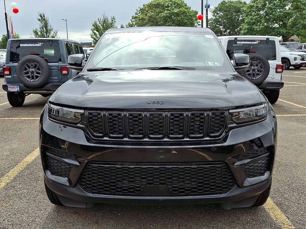 New 2025 Jeep Grand Cherokee ALTITUDE X 4X4 Sport Utility