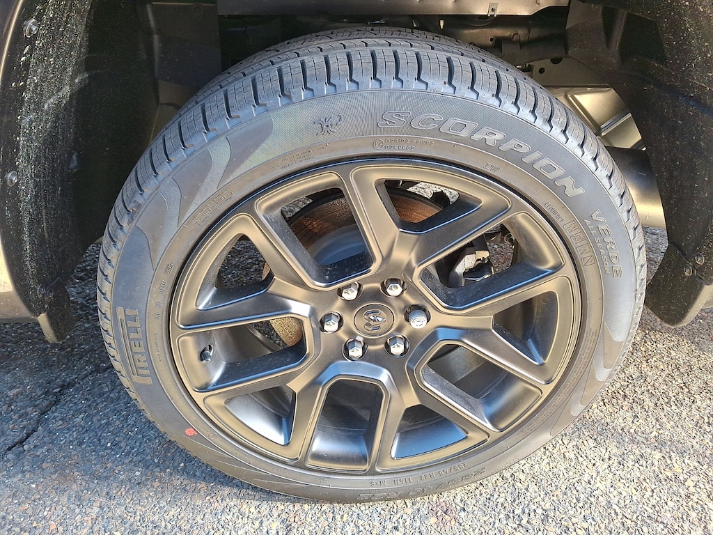 New 2026 Ram 1500 LARAMIE CREW CAB 4X4 5'7 BOX Pickup