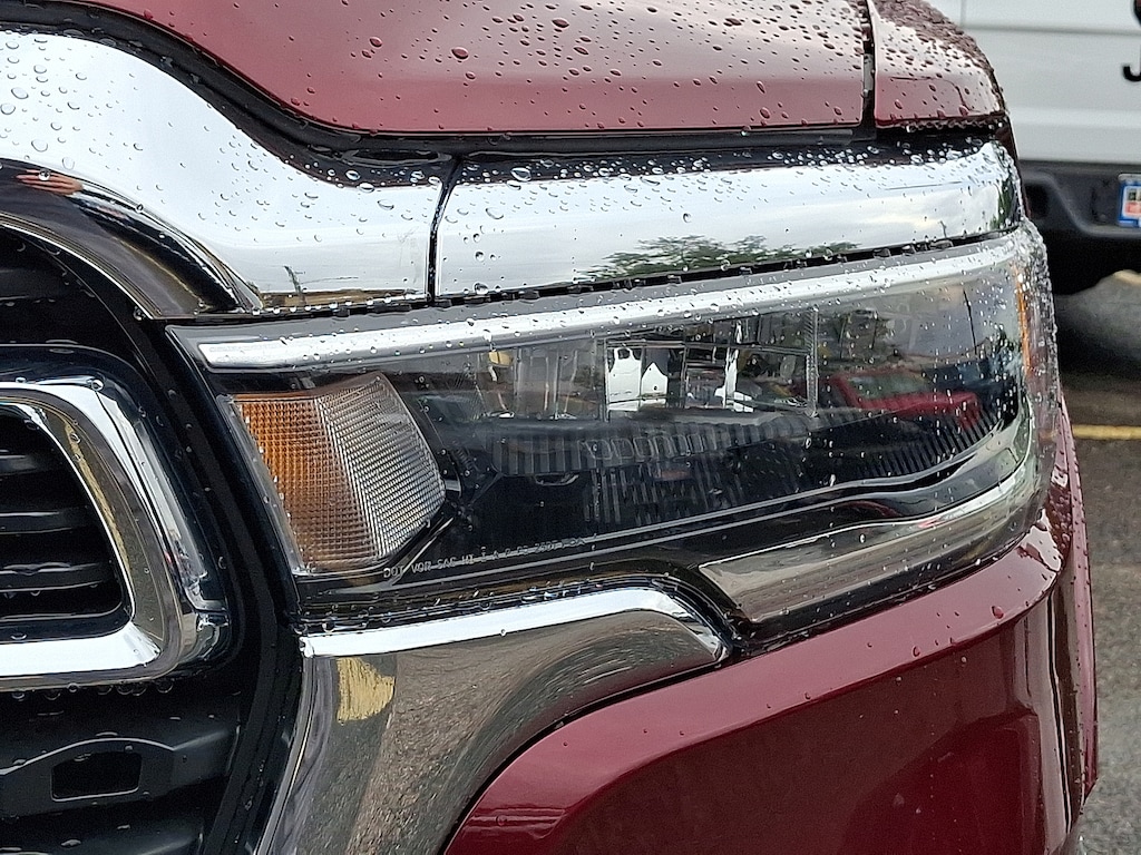 New 2025 Ram 1500 BIG HORN CREW CAB 4X4 5'7 BOX Pickup