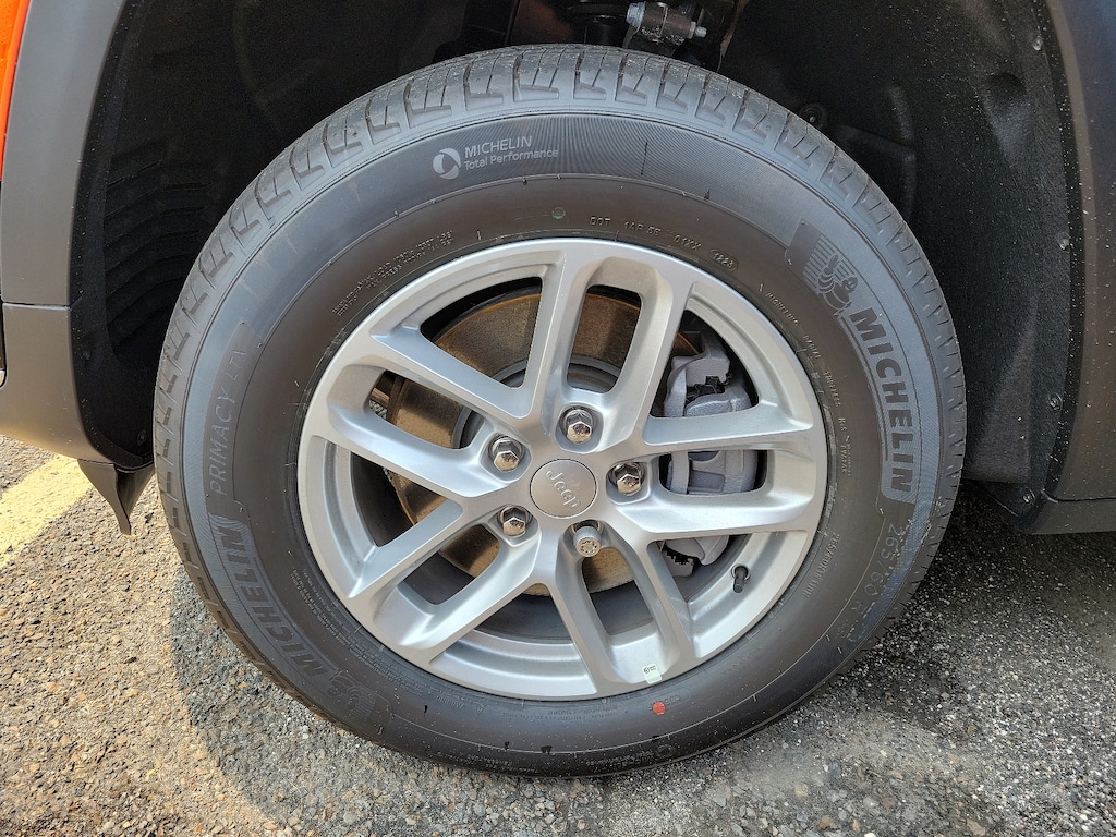 New 2023 Jeep Grand Cherokee L LAREDO 4X4 Sport Utility