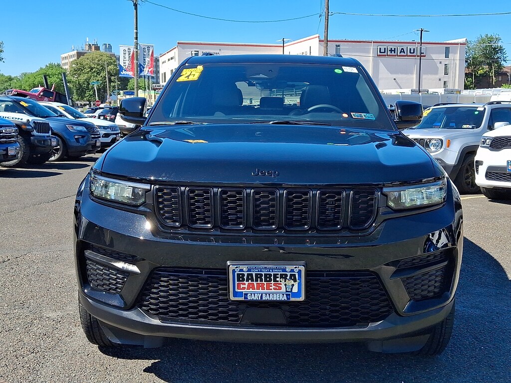 Used 2025 Jeep Grand Cherokee Altitude X 4x4 Sport Utility