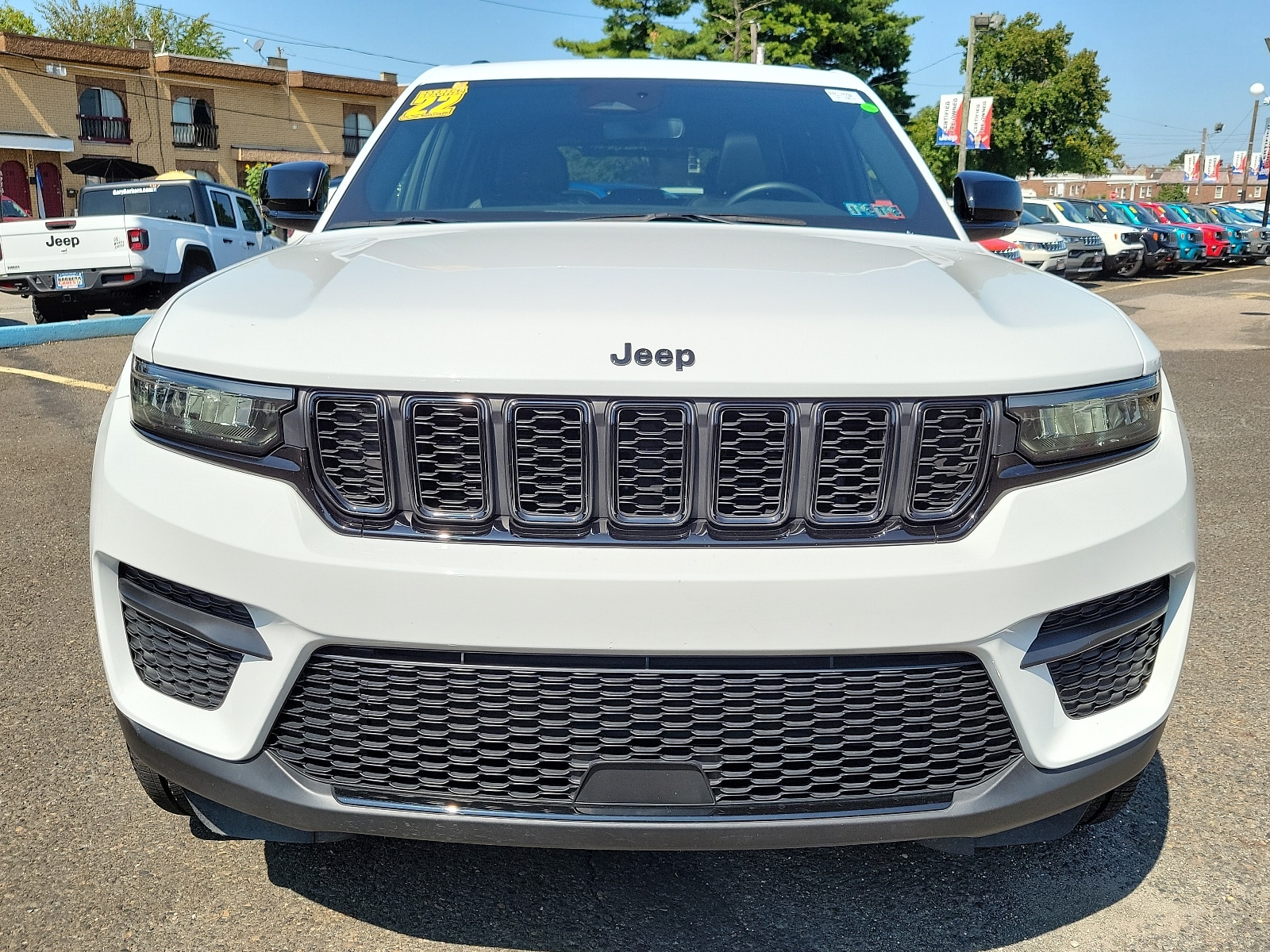 Used 2022 Jeep Grand Cherokee Laredo with VIN 1C4RJHAG3N8622938 for sale in Philadelphia, PA