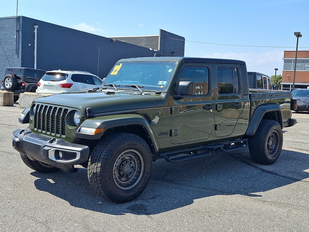 Used 2022 Jeep Gladiator Sport S 4x4 Crew Cab