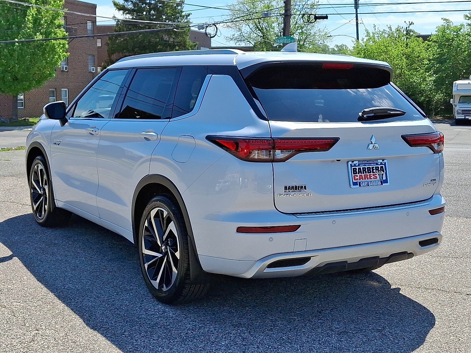 2024 Mitsubishi Outlander PHEV SEL S-AWC photo 4