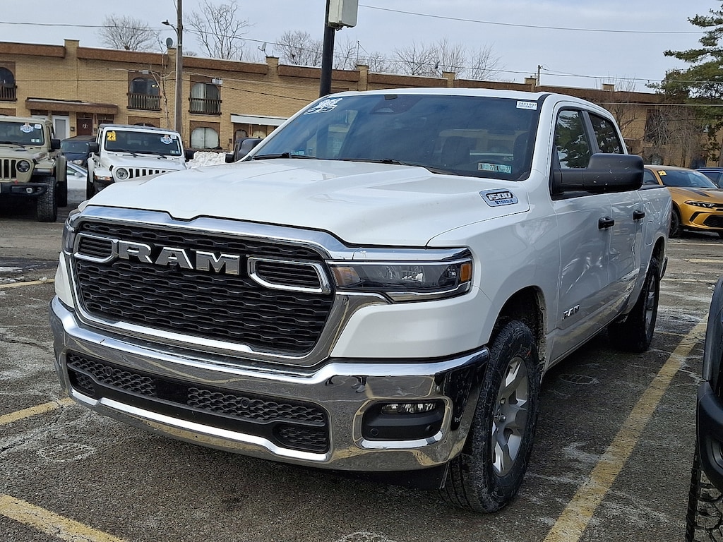 New 2025 Ram 1500 BIG HORN CREW CAB 4X4 5'7 BOX Pickup