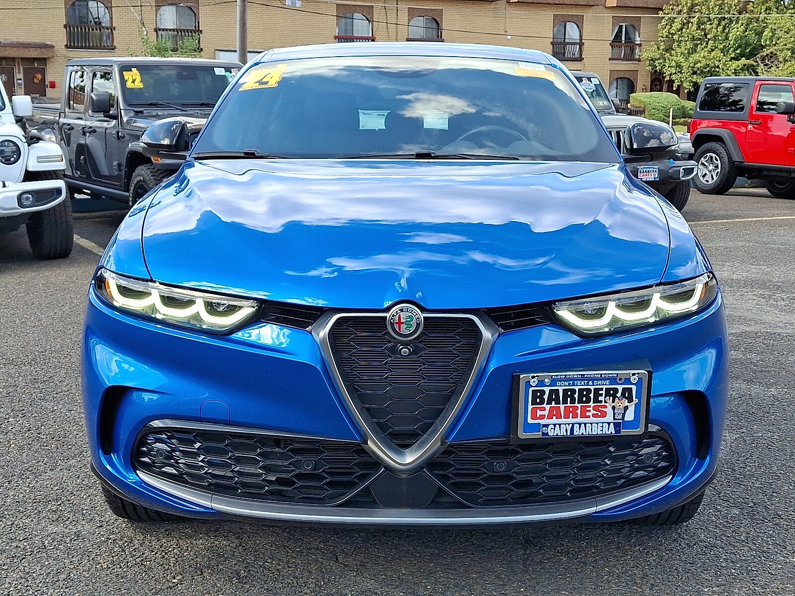 2024 Alfa Romeo Tonale Ti photo 2