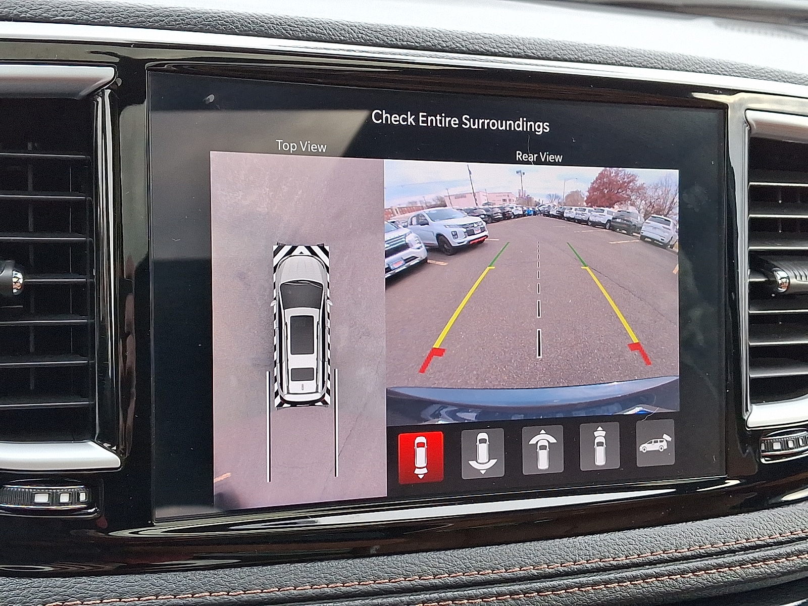 2024 Chrysler Pacifica PHEV Pinnacle - Photo 18
