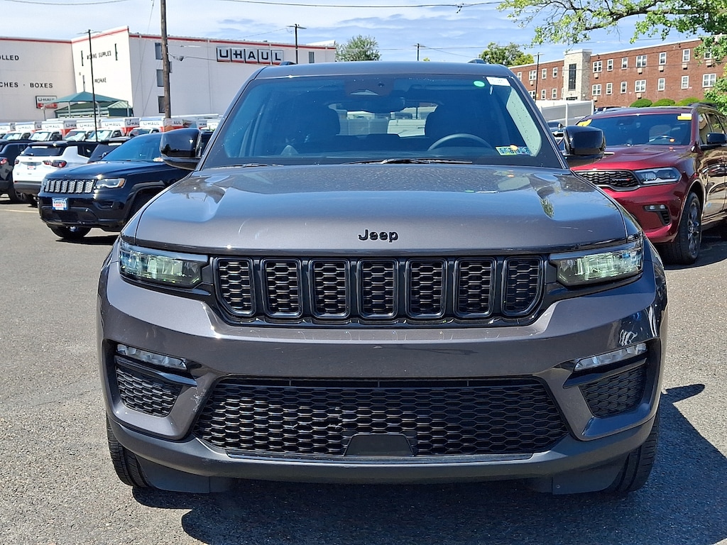 Used 2023 Jeep Grand Cherokee Limited 4x4 Sport Utility