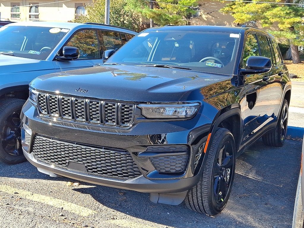 New 2025 Jeep Grand Cherokee ALTITUDE X 4X4 Sport Utility