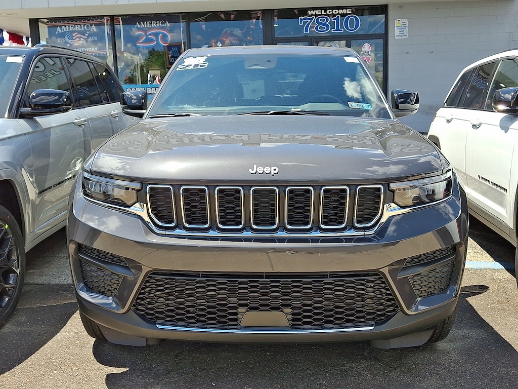 New 2026 Jeep Grand Cherokee Altitude 4x4 Sport Utility