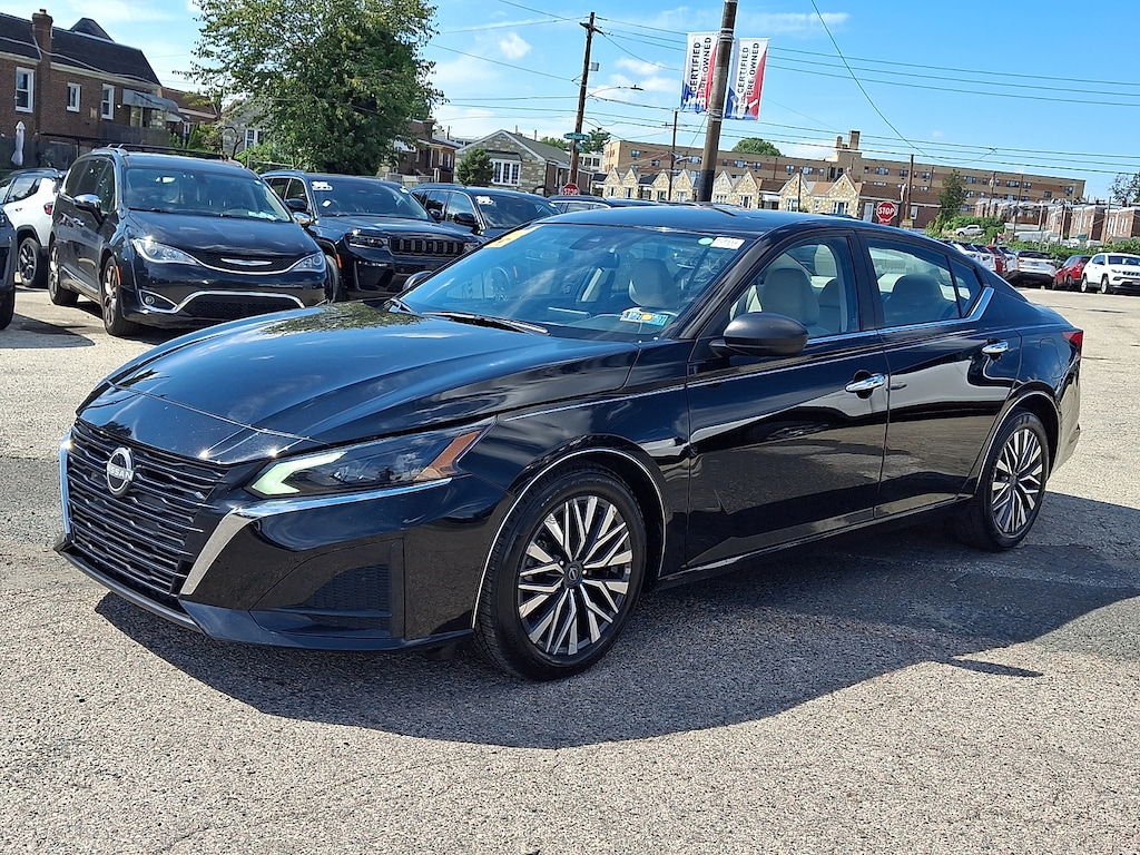 Used 2025 Nissan Altima SV FWD Sedan