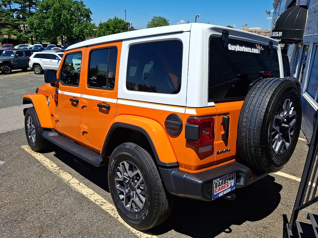 New 2026 Jeep Wrangler 4-DOOR SAHARA Sport Utility