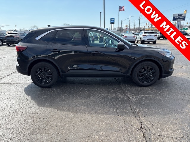 Used 2023 Ford Escape Active with VIN 1FMCU0GN0PUA22081 for sale in Holland, MI