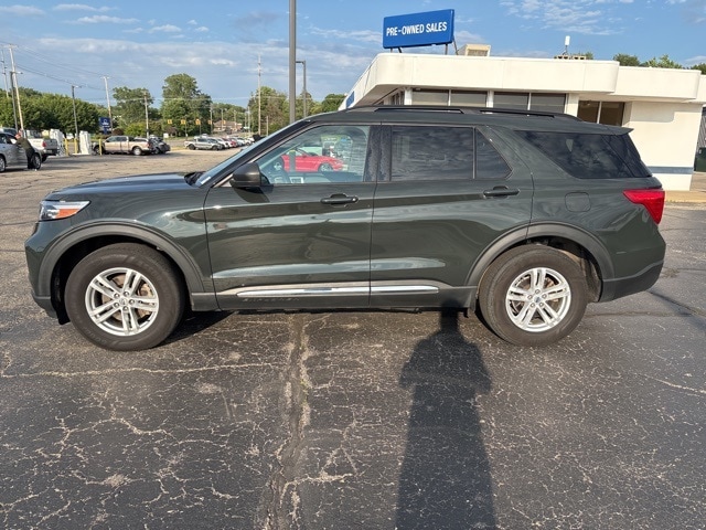 Used 2022 Ford Explorer XLT with VIN 1FMSK8DH2NGA23002 for sale in Holland, MI
