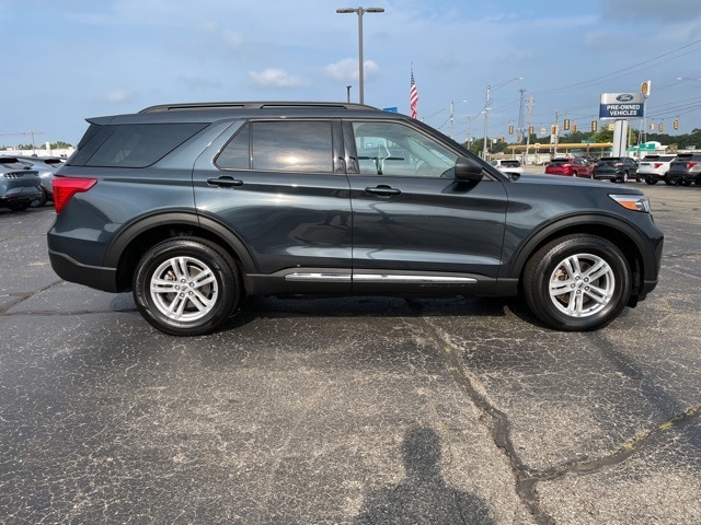 Used 2022 Ford Explorer XLT with VIN 1FMSK8DH1NGA91291 for sale in Holland, MI