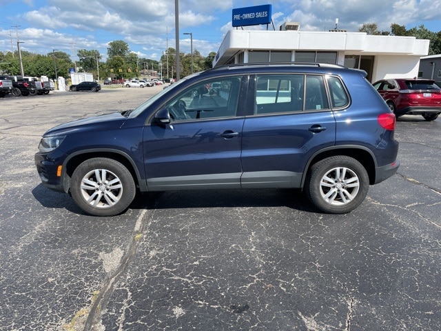 Used 2015 Volkswagen Tiguan SE with VIN WVGBV7AX1FW518778 for sale in Holland, MI