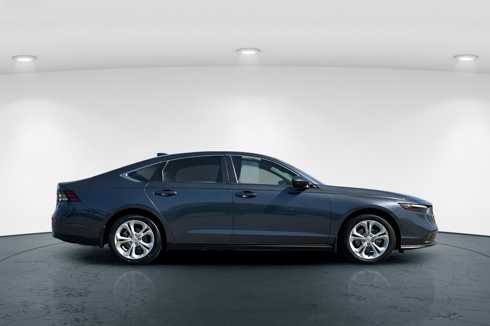 2023 Honda Accord LX photo 6