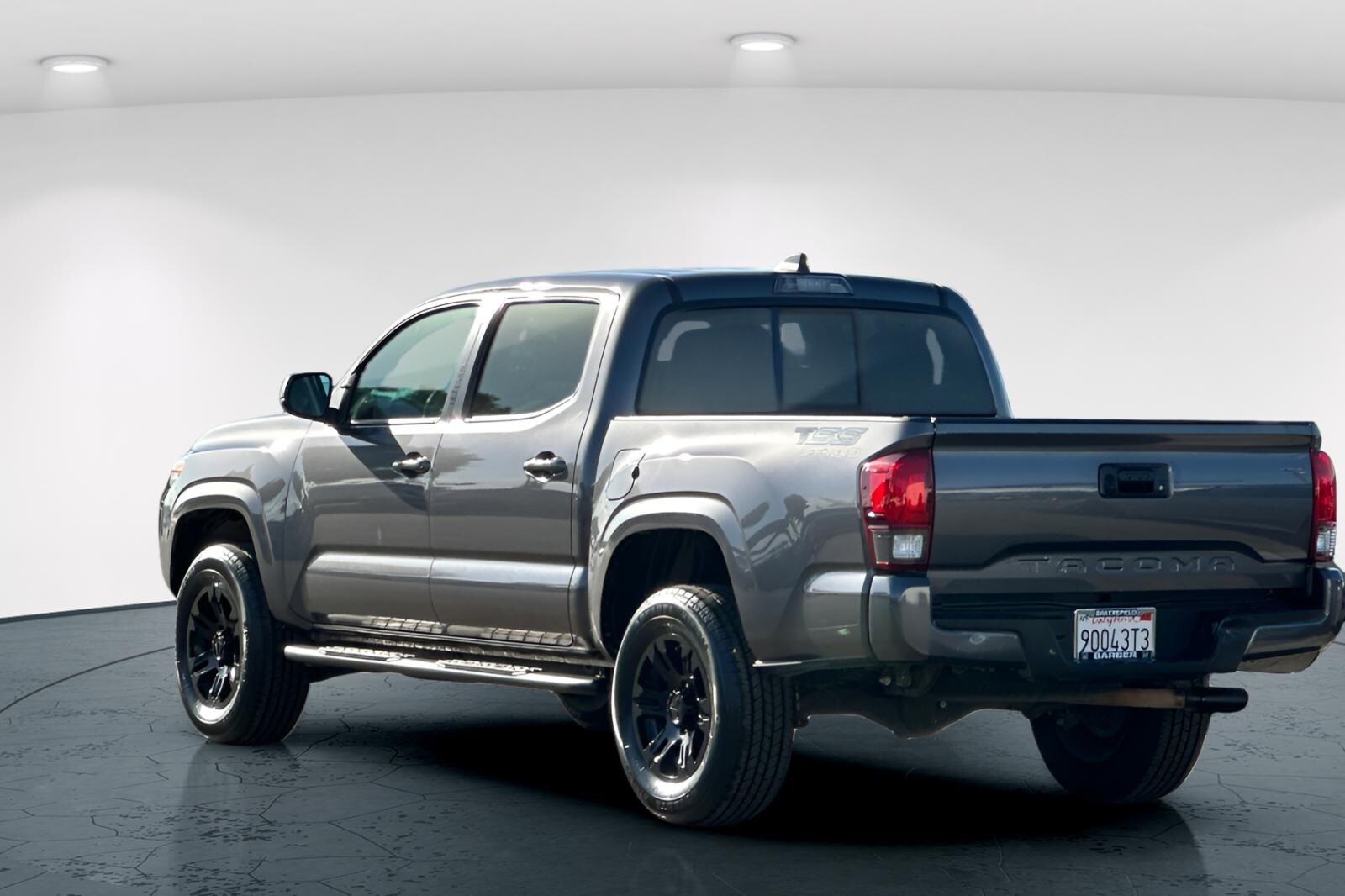 2021 Toyota Tacoma SR photo 3