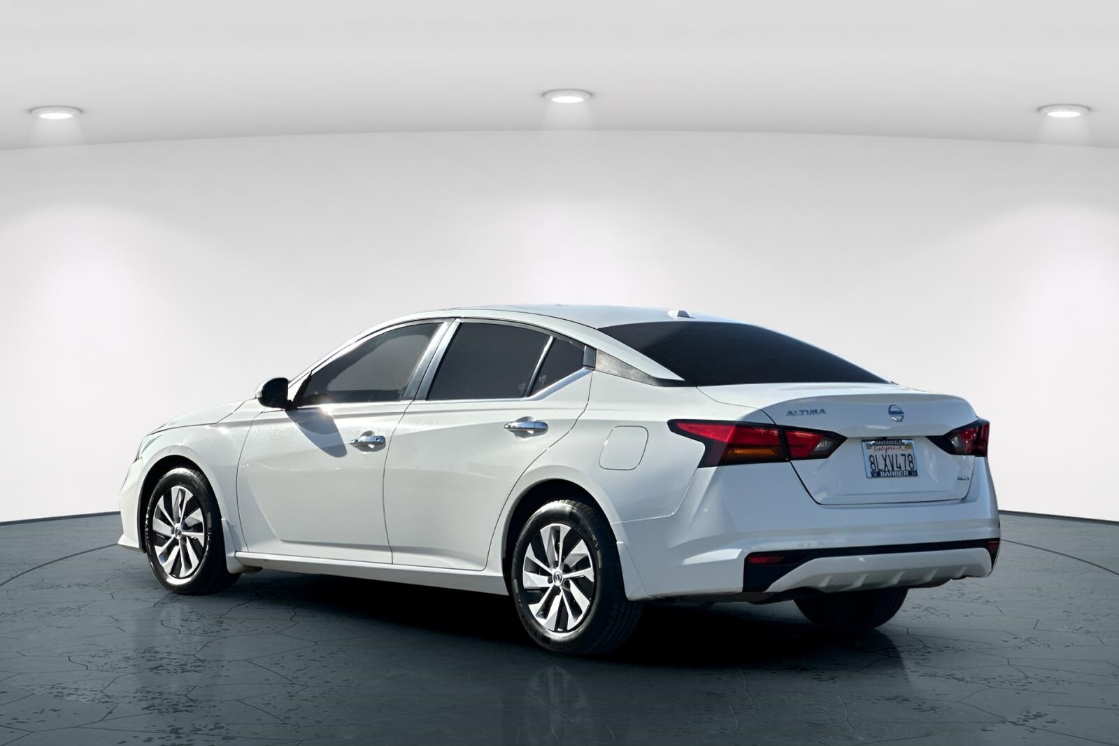 2019 Nissan Altima S photo 3