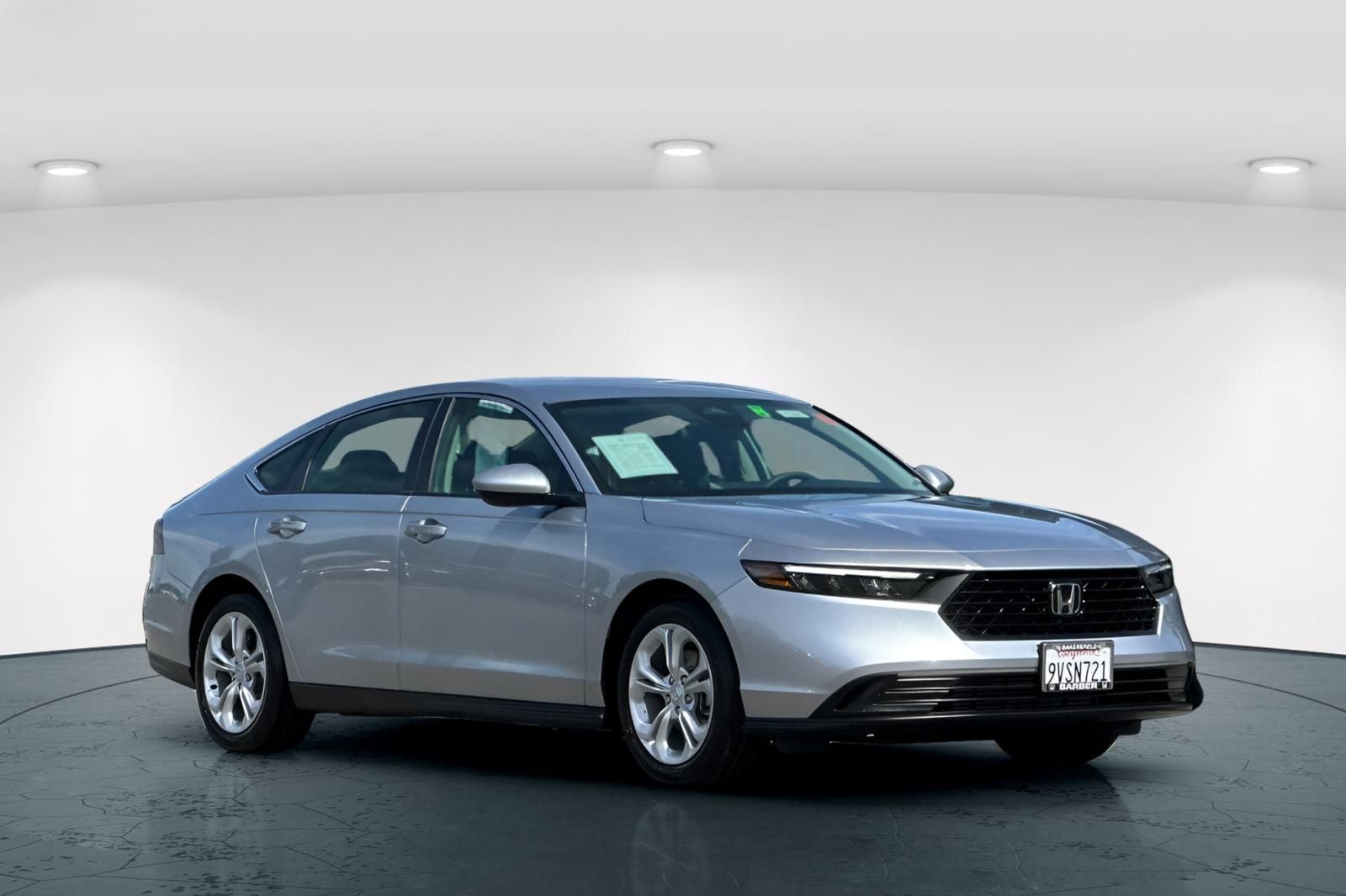 2025 Honda Accord LX - Photo 8