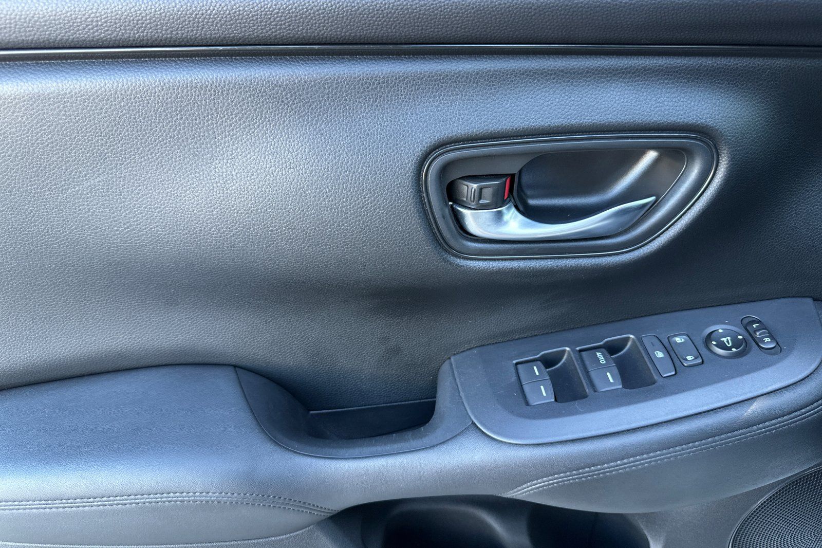 2024 Honda HR-V LX - Photo 11