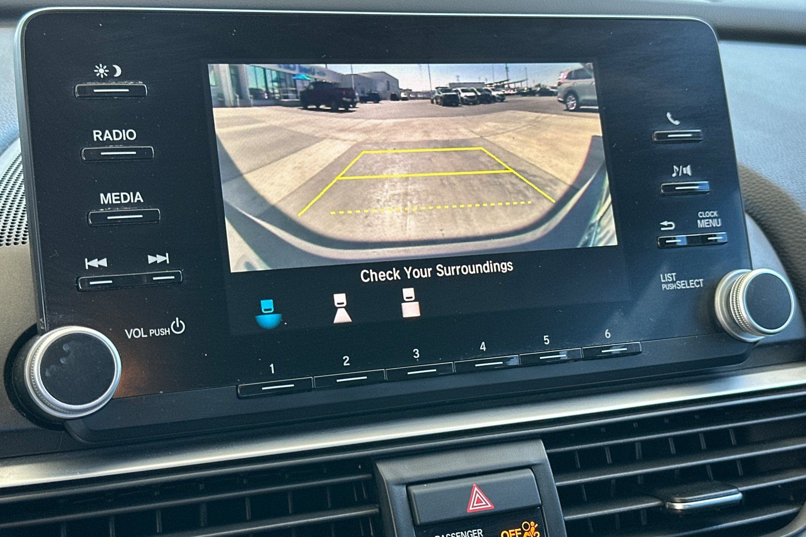 2018 Honda Accord LX - Photo 18