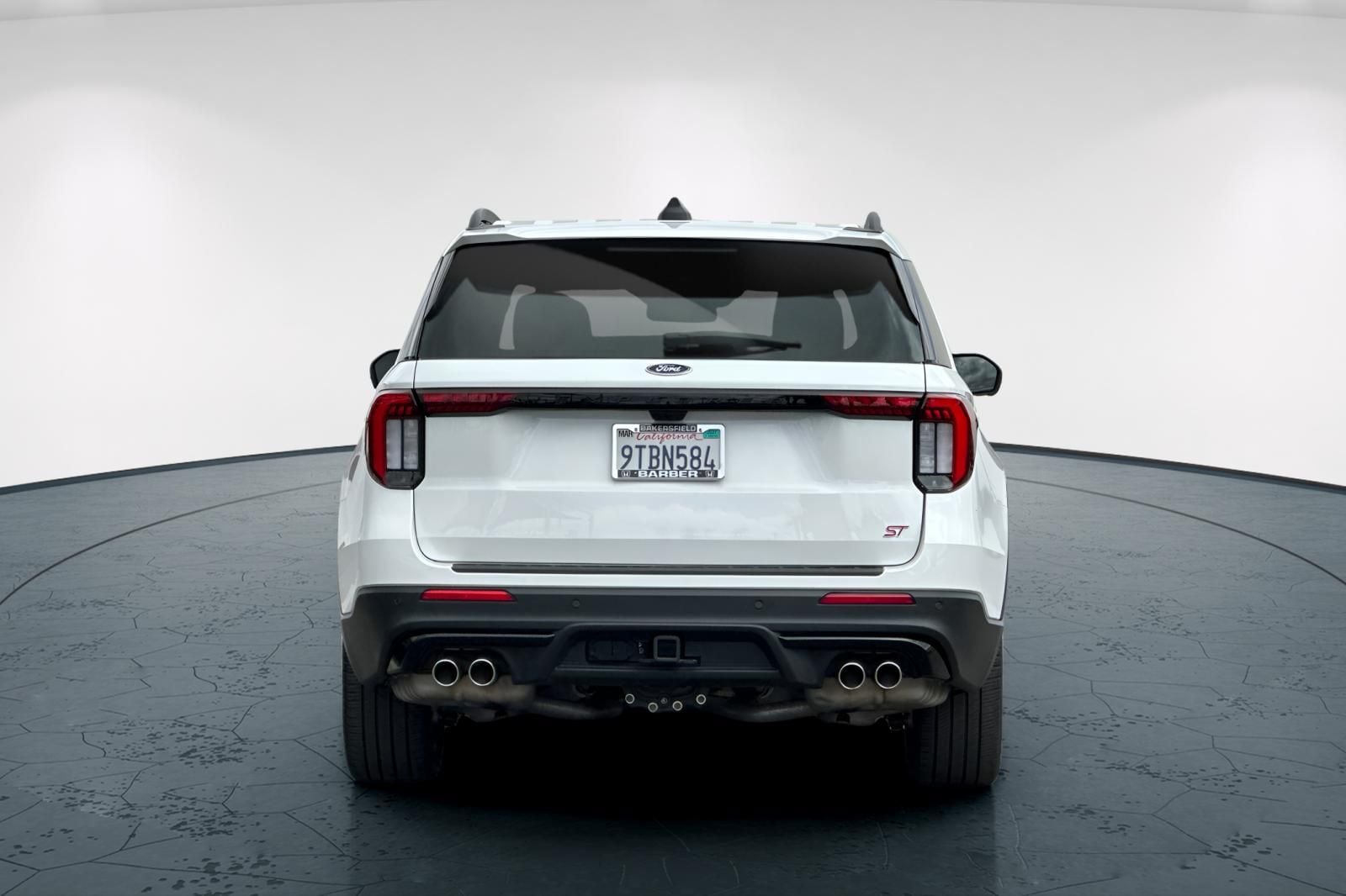 2025 Ford Explorer ST photo 4