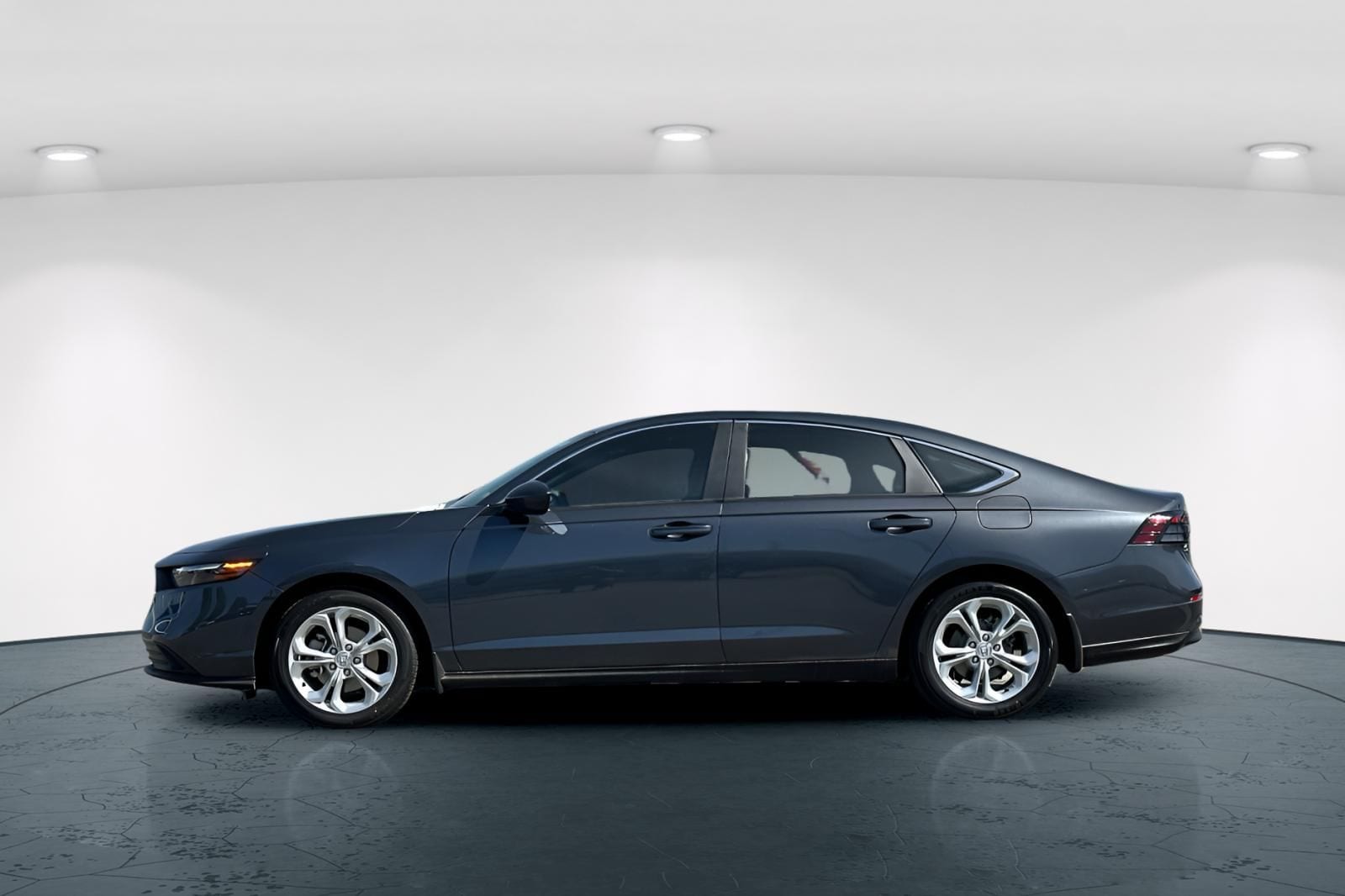 2023 Honda Accord LX photo 2