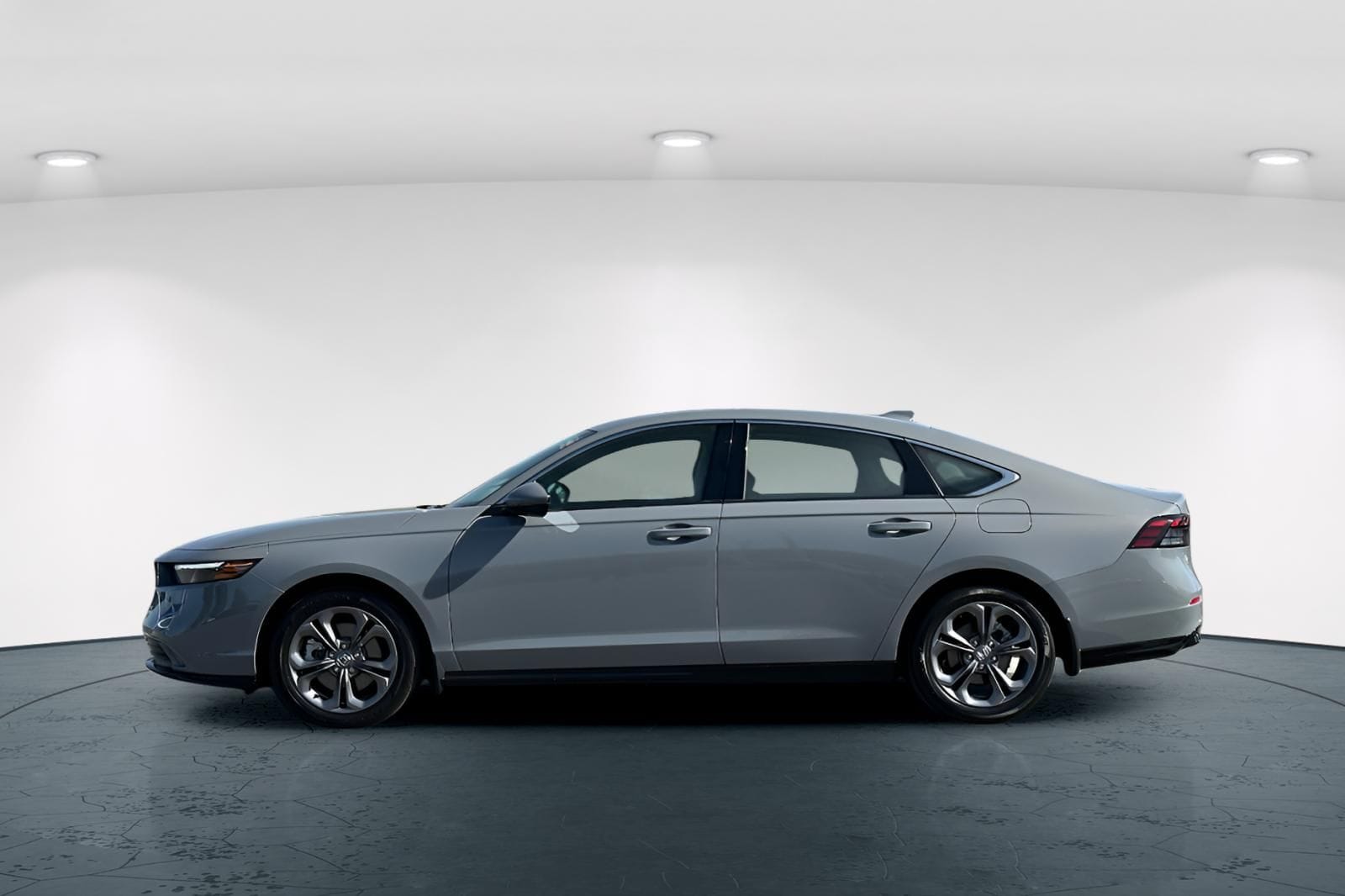 2024 Honda Accord Hybrid EX-L photo 2