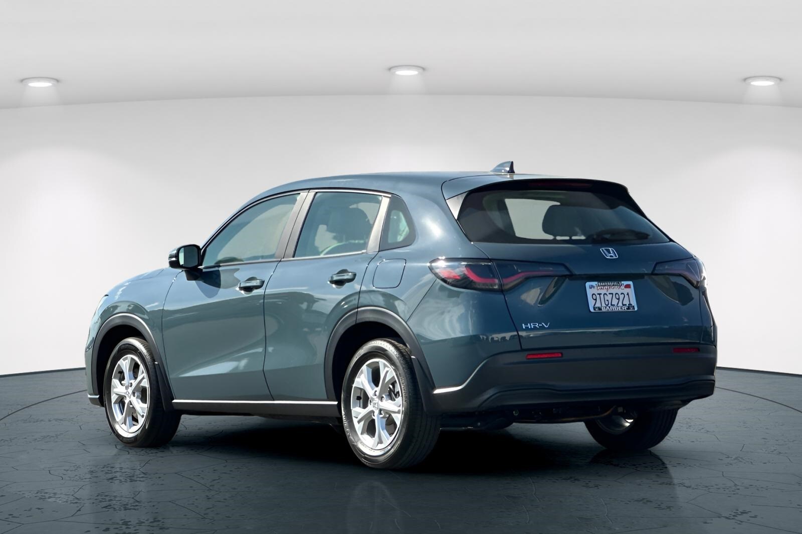 2025 Honda HR-V LX photo 4