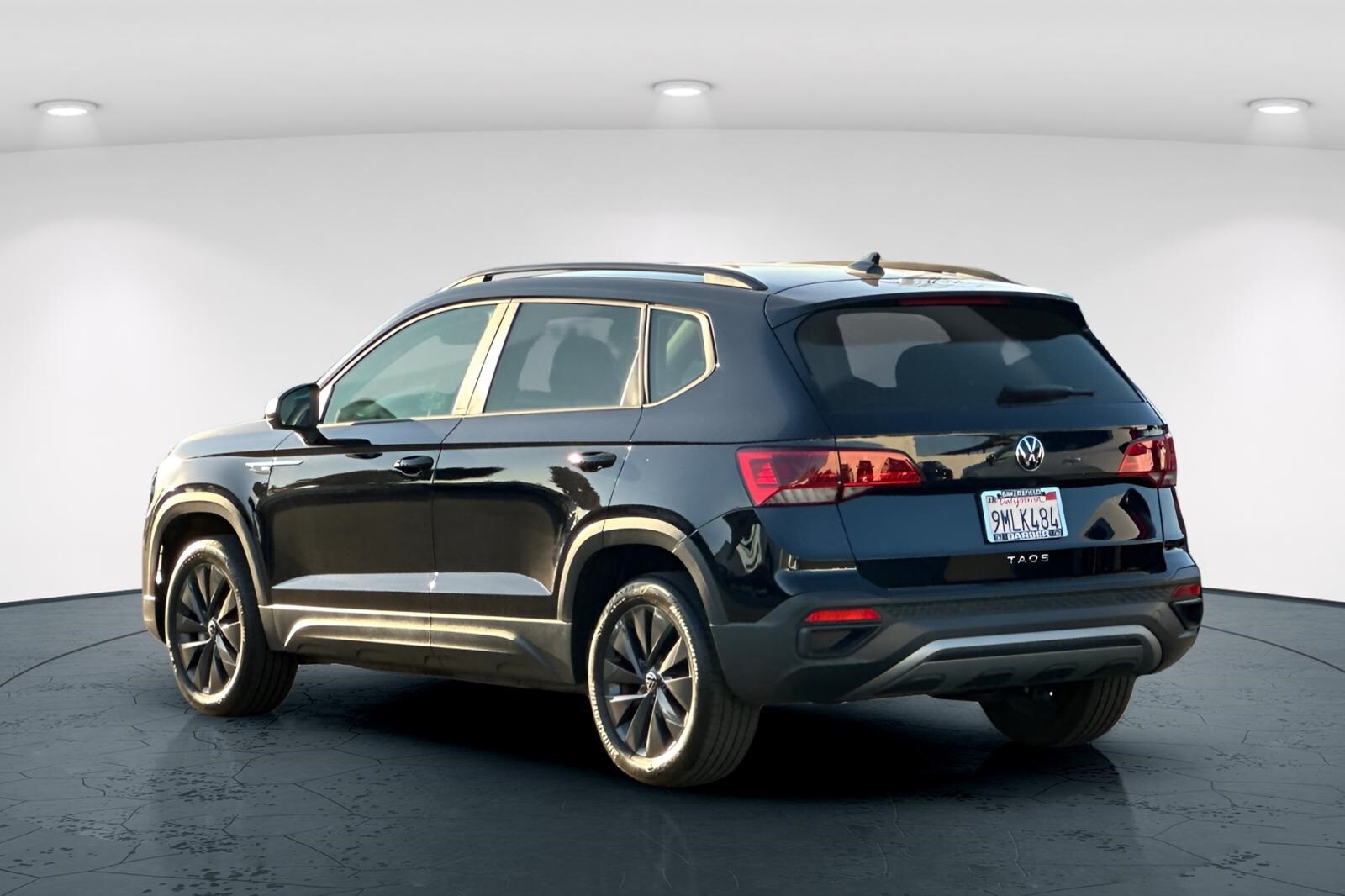 2024 Volkswagen Taos S photo 4