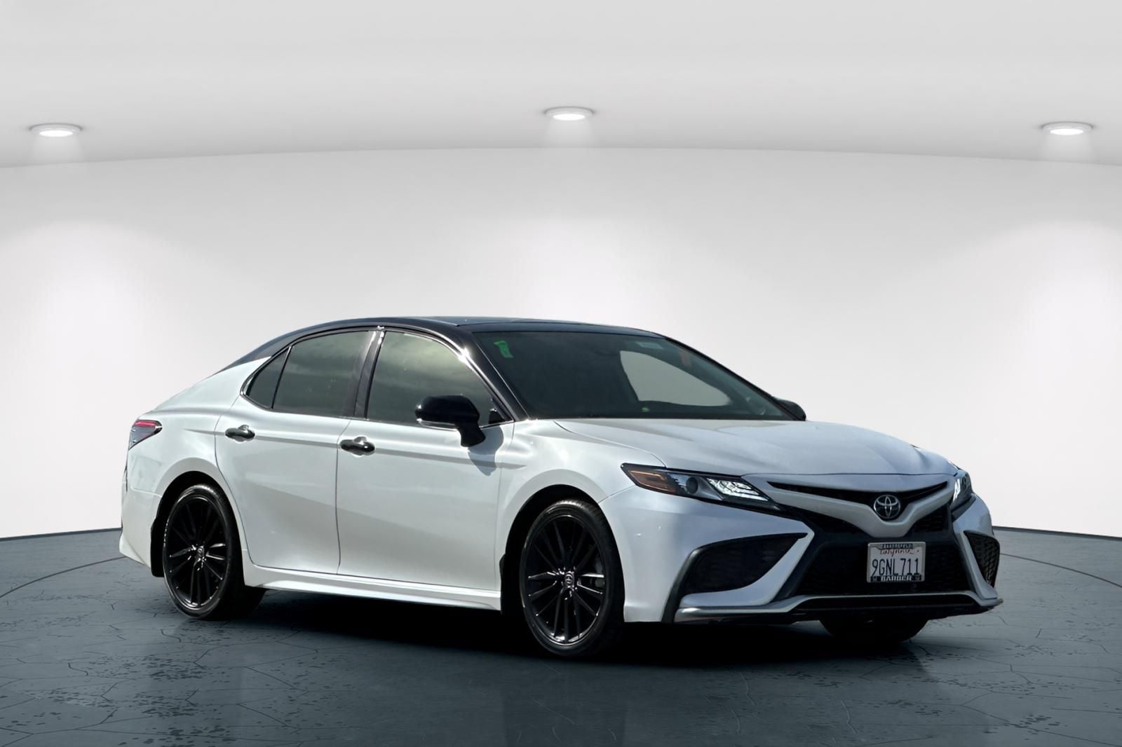 2023 Toyota Camry XSE V6 photo 3