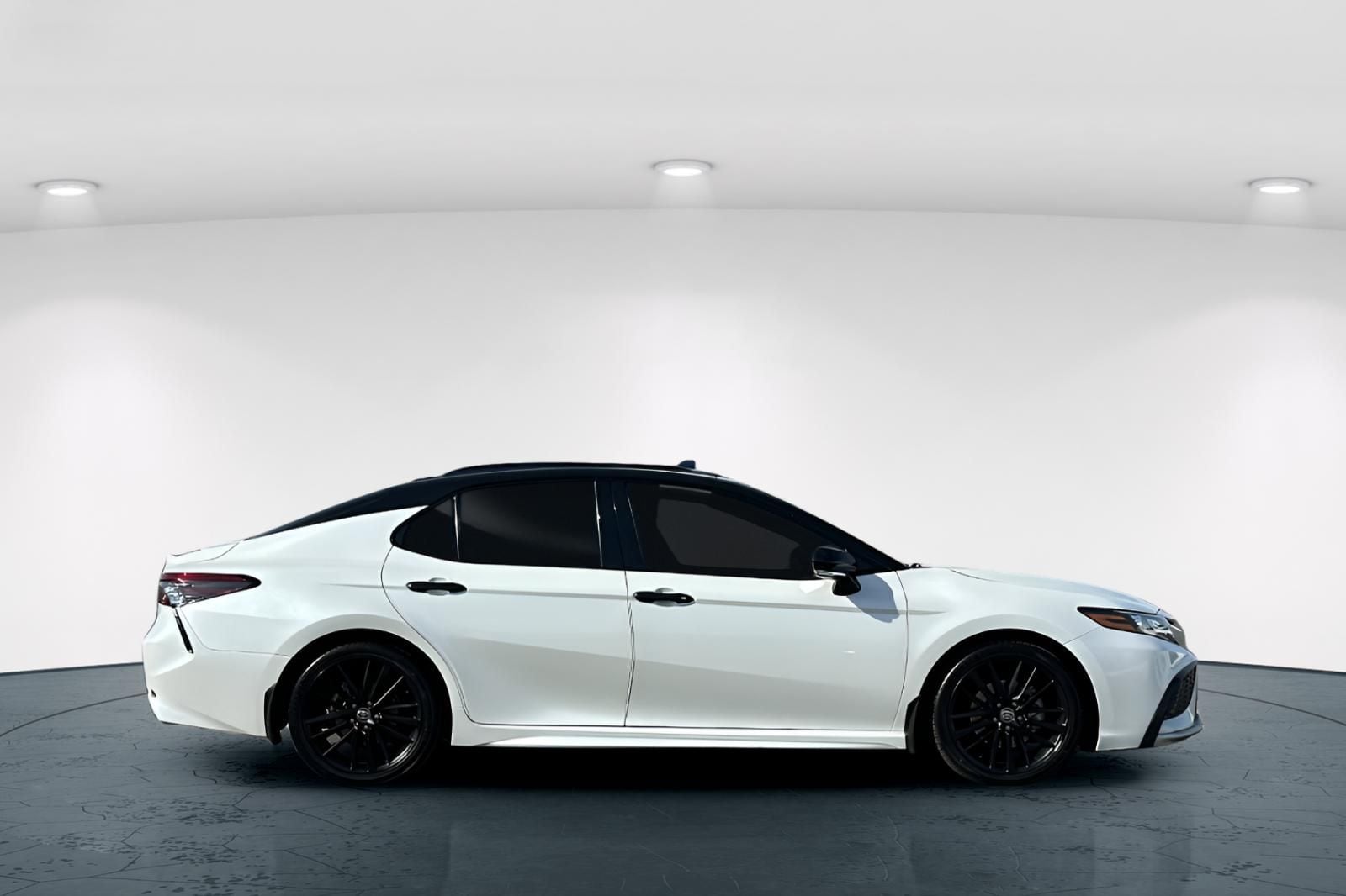 2023 Toyota Camry XSE V6 photo 6