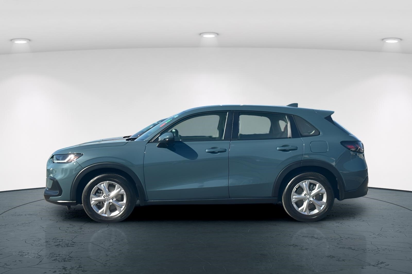 2025 Honda HR-V LX photo 3