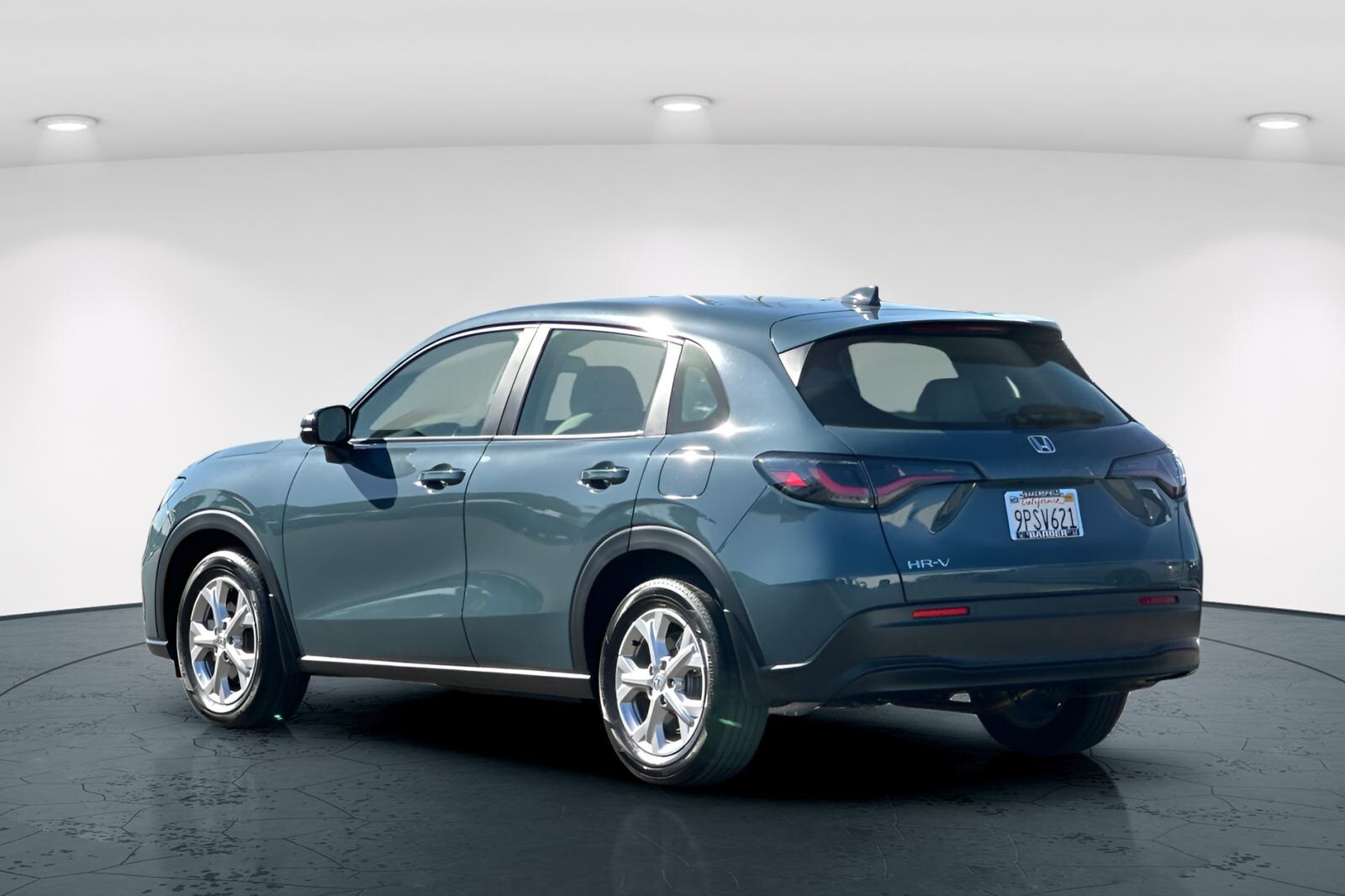 2025 Honda HR-V LX photo 4