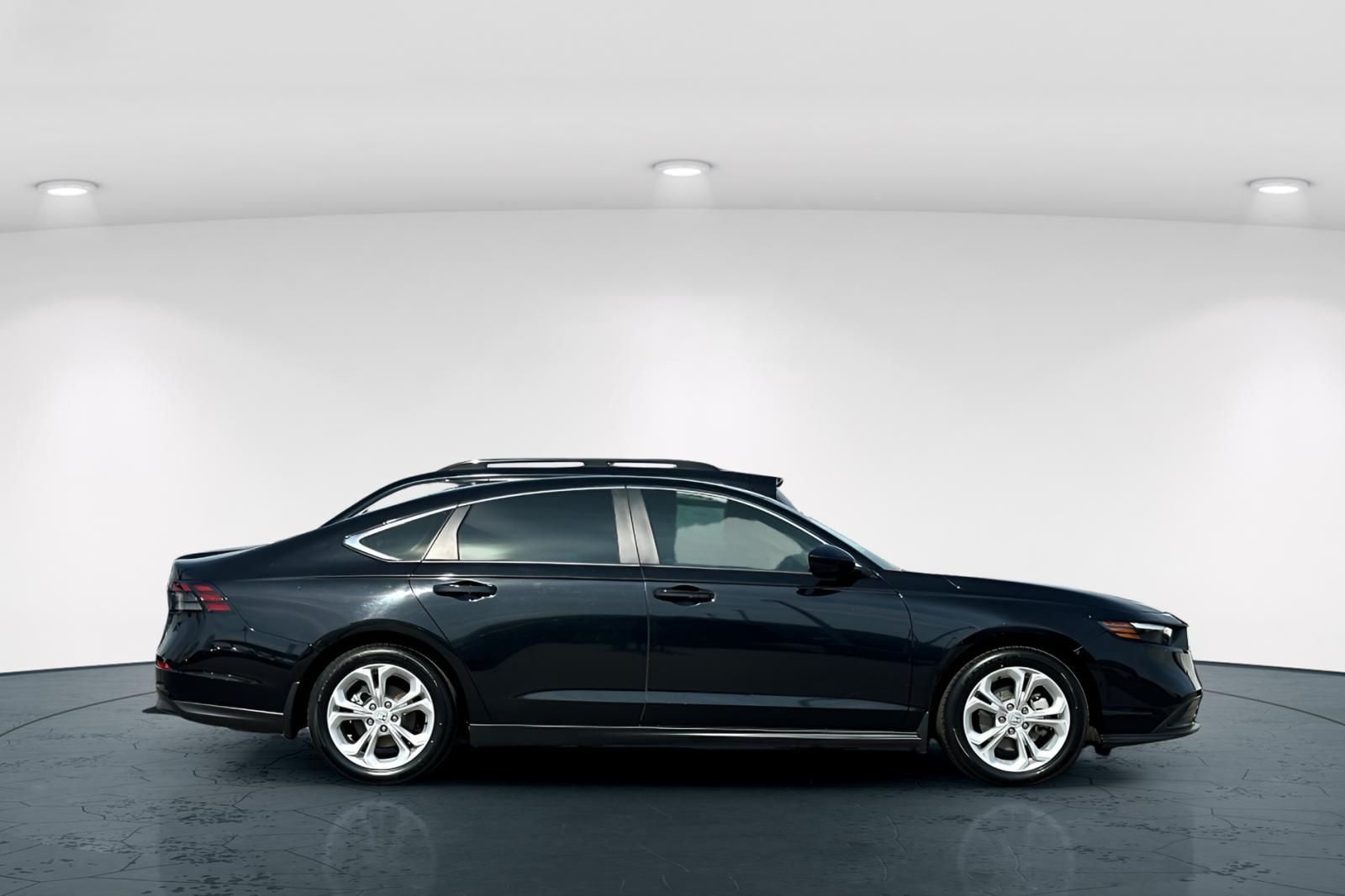 2024 Honda Accord LX photo 6