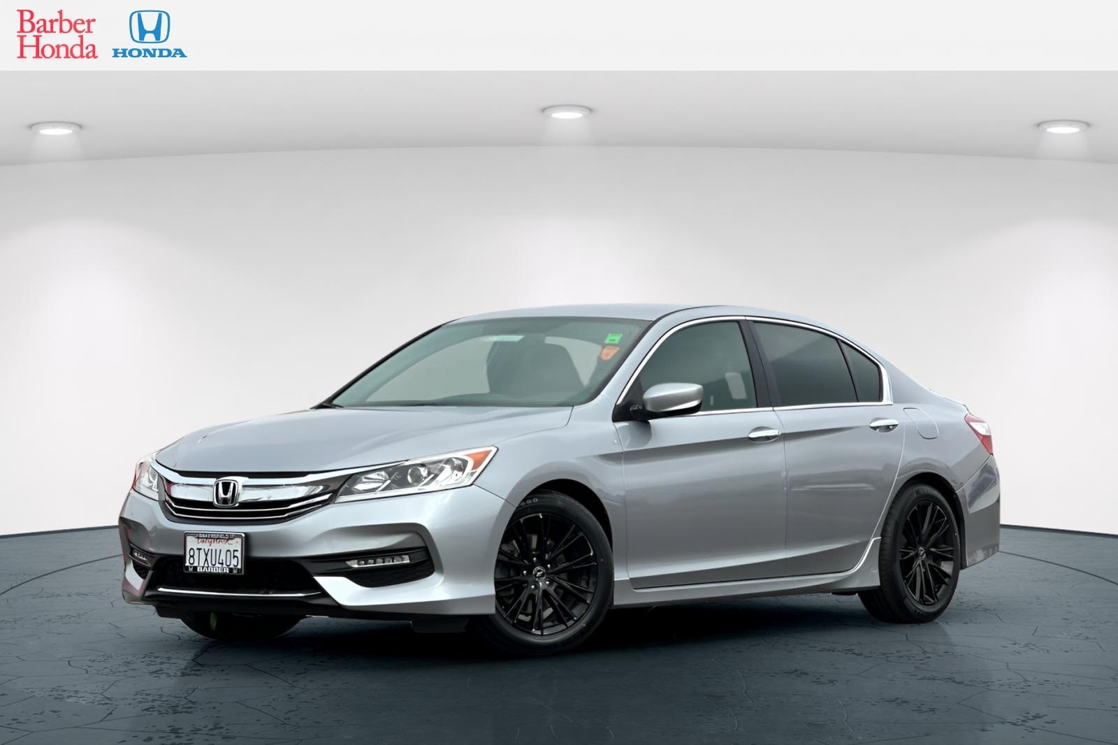 2017 Honda Accord Sport SE's photo