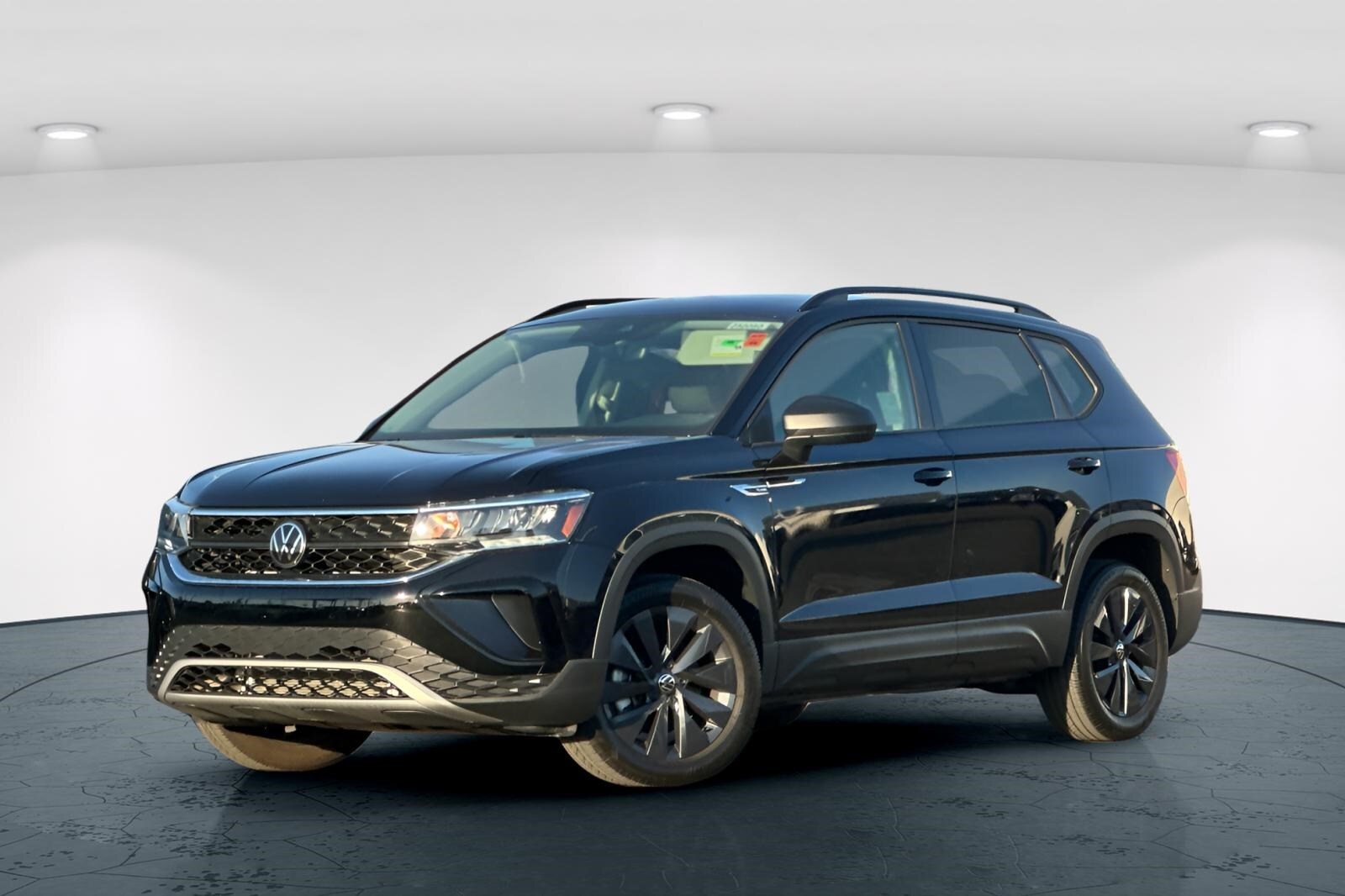 2024 Volkswagen Taos S photo 2