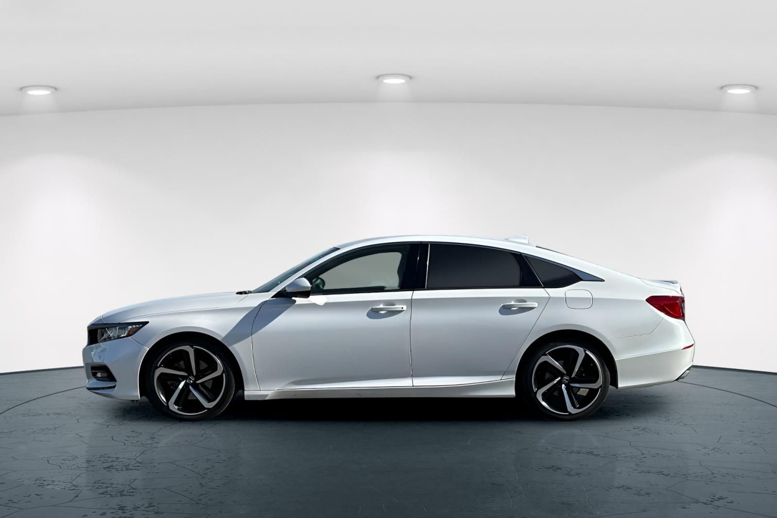 2020 Honda Accord Sport photo 2