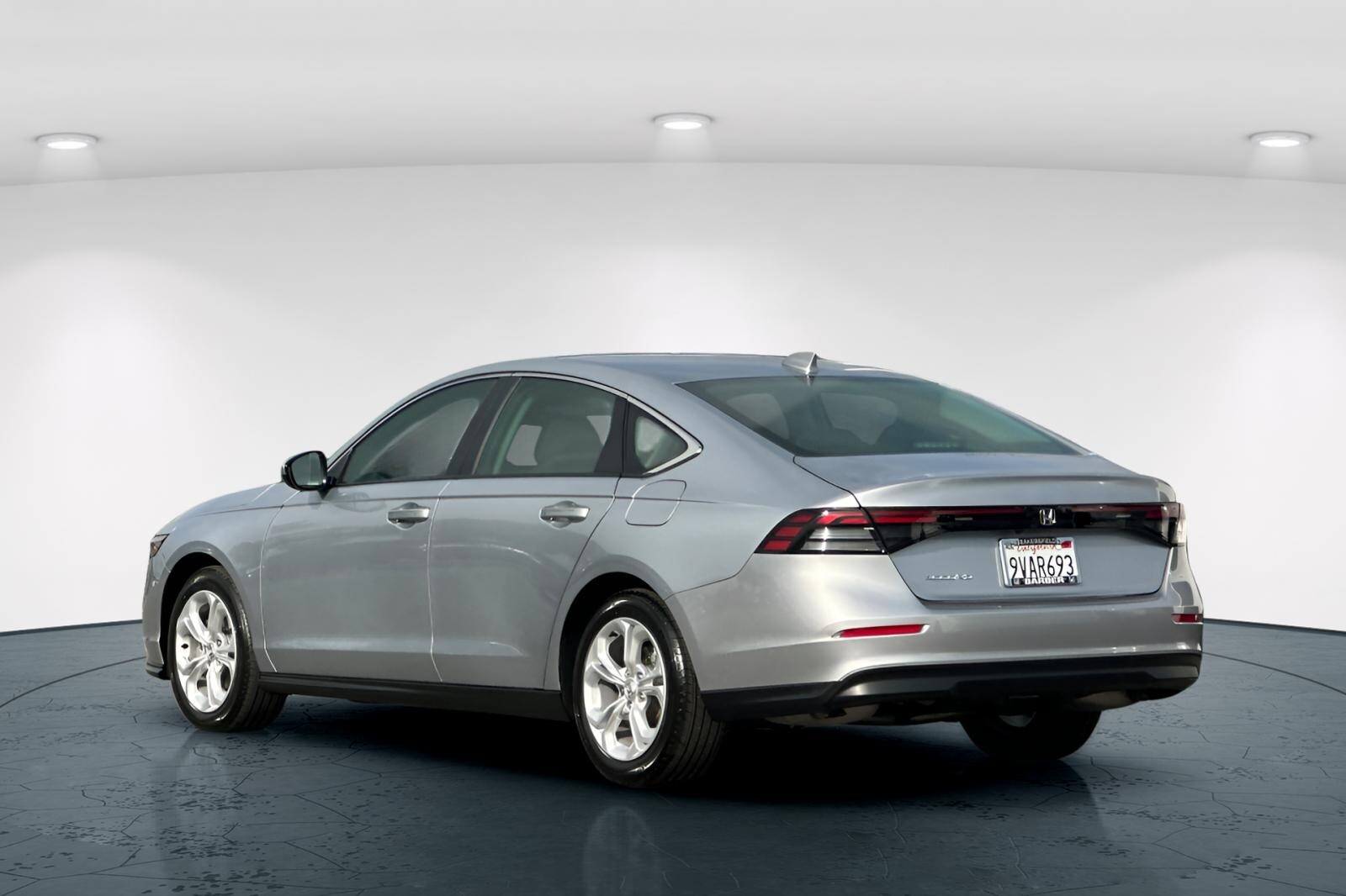 2025 Honda Accord LX photo 4