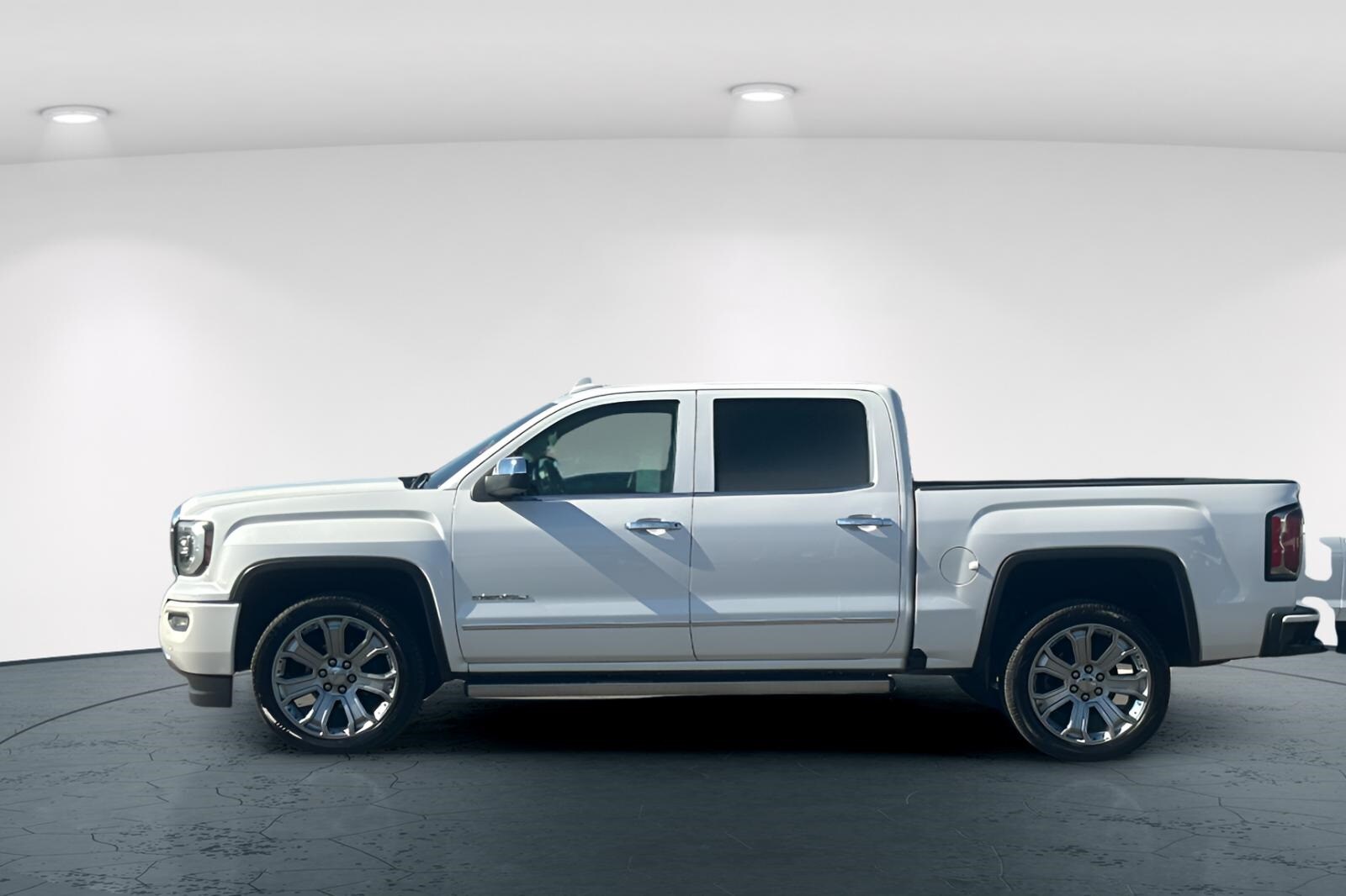 2018 Gmc Sierra 1500 Denali photo 2
