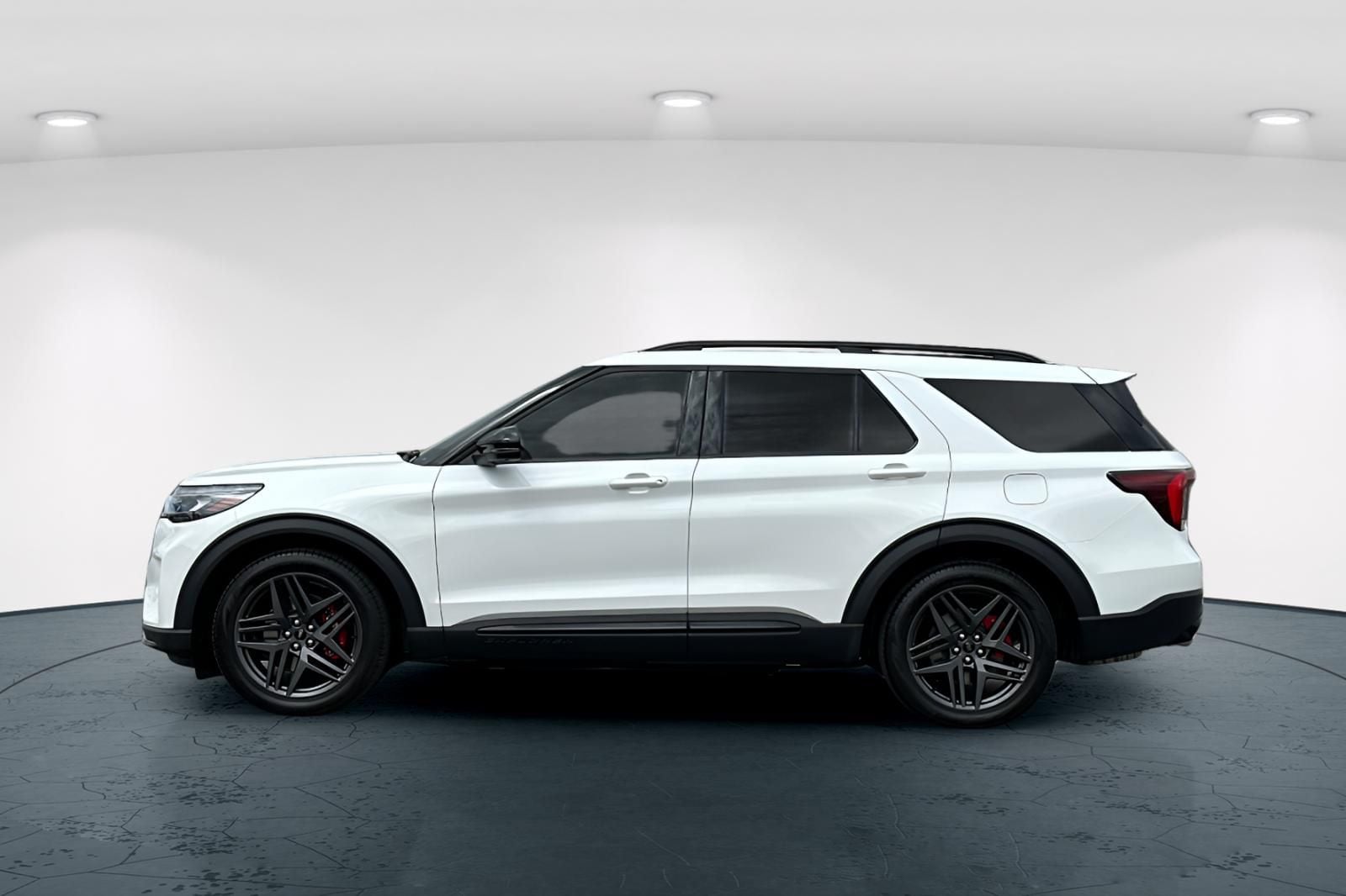 2025 Ford Explorer ST photo 2