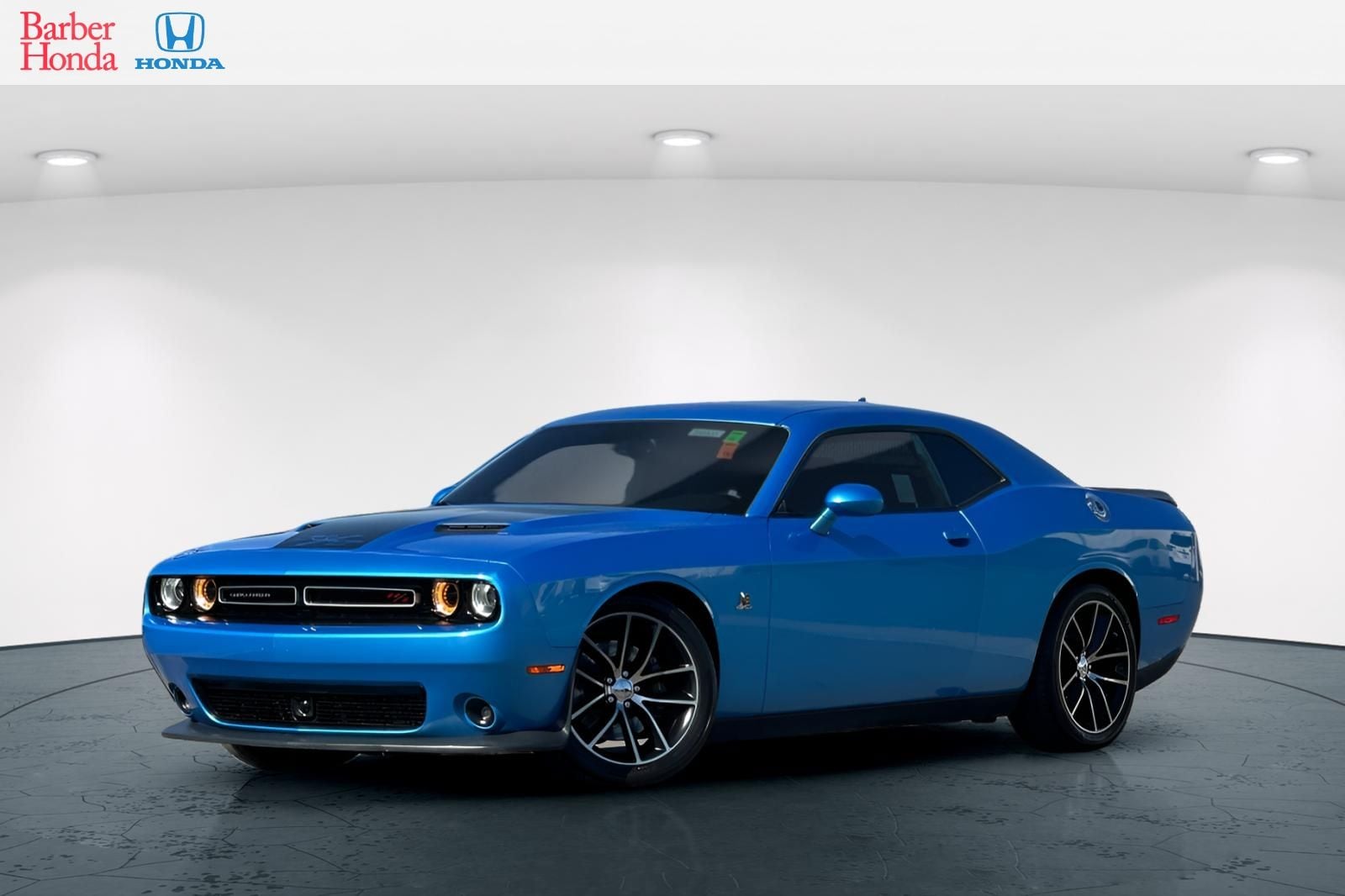 2016 Dodge Challenger Scat Pack's photo