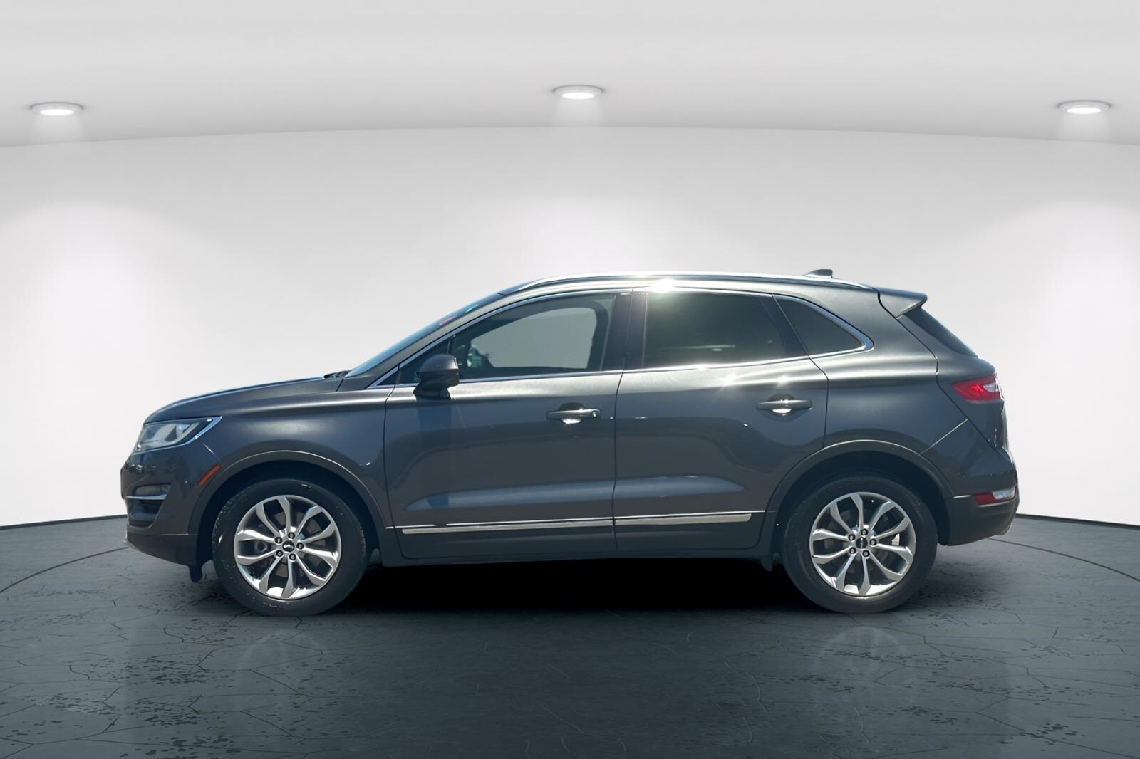 2018 Lincoln MKC Select photo 2