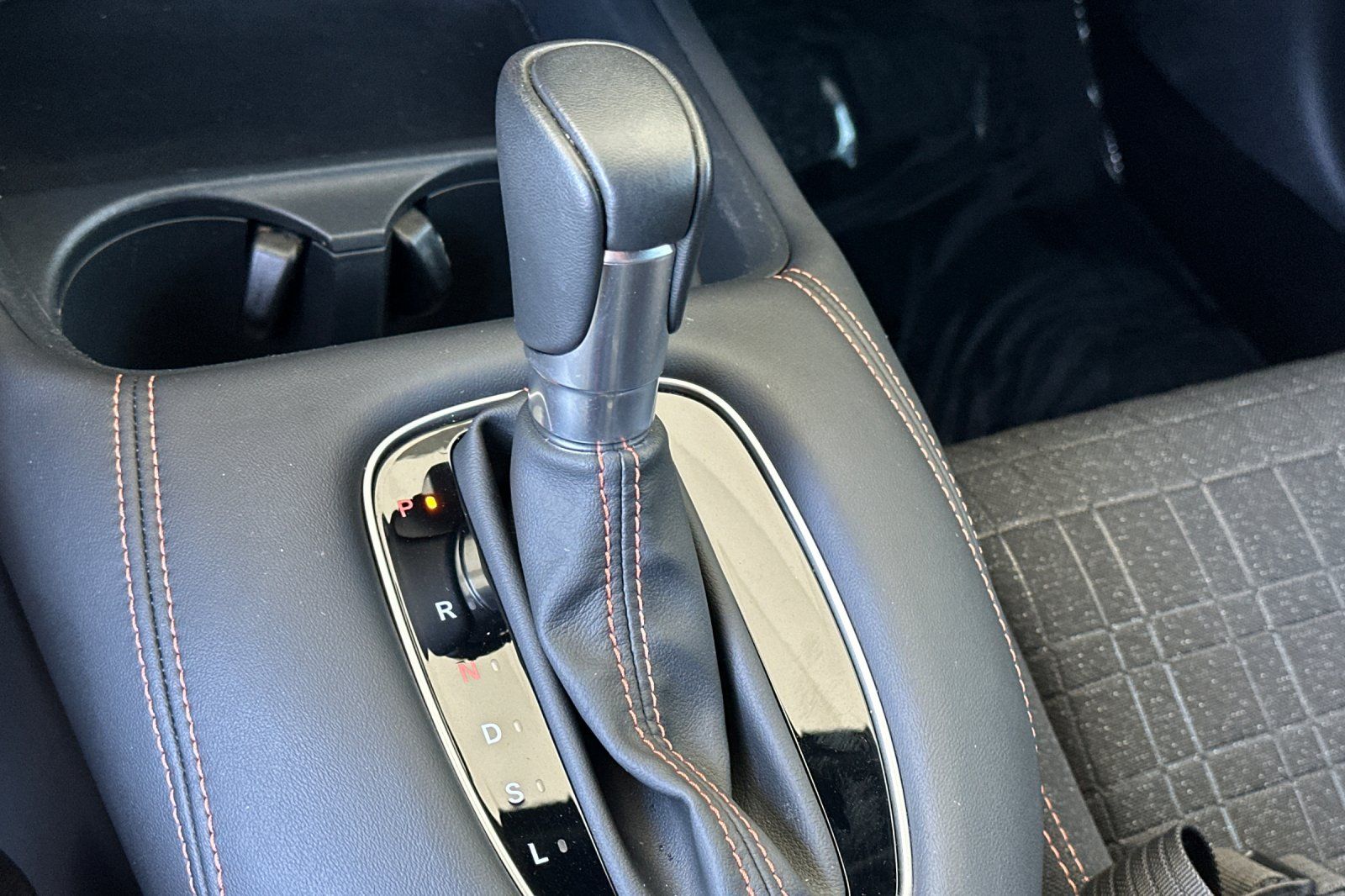 2025 Honda HR-V Sport - Photo 21