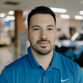 Staff member Javier Lopez from ID_d61e2bfd257f