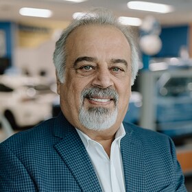 Staff member Reza Ramzeian from ID_3a3f87096b40