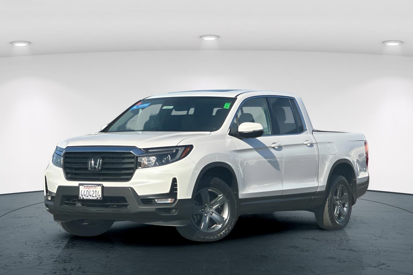 2023 Honda Ridgeline RTL photo 2